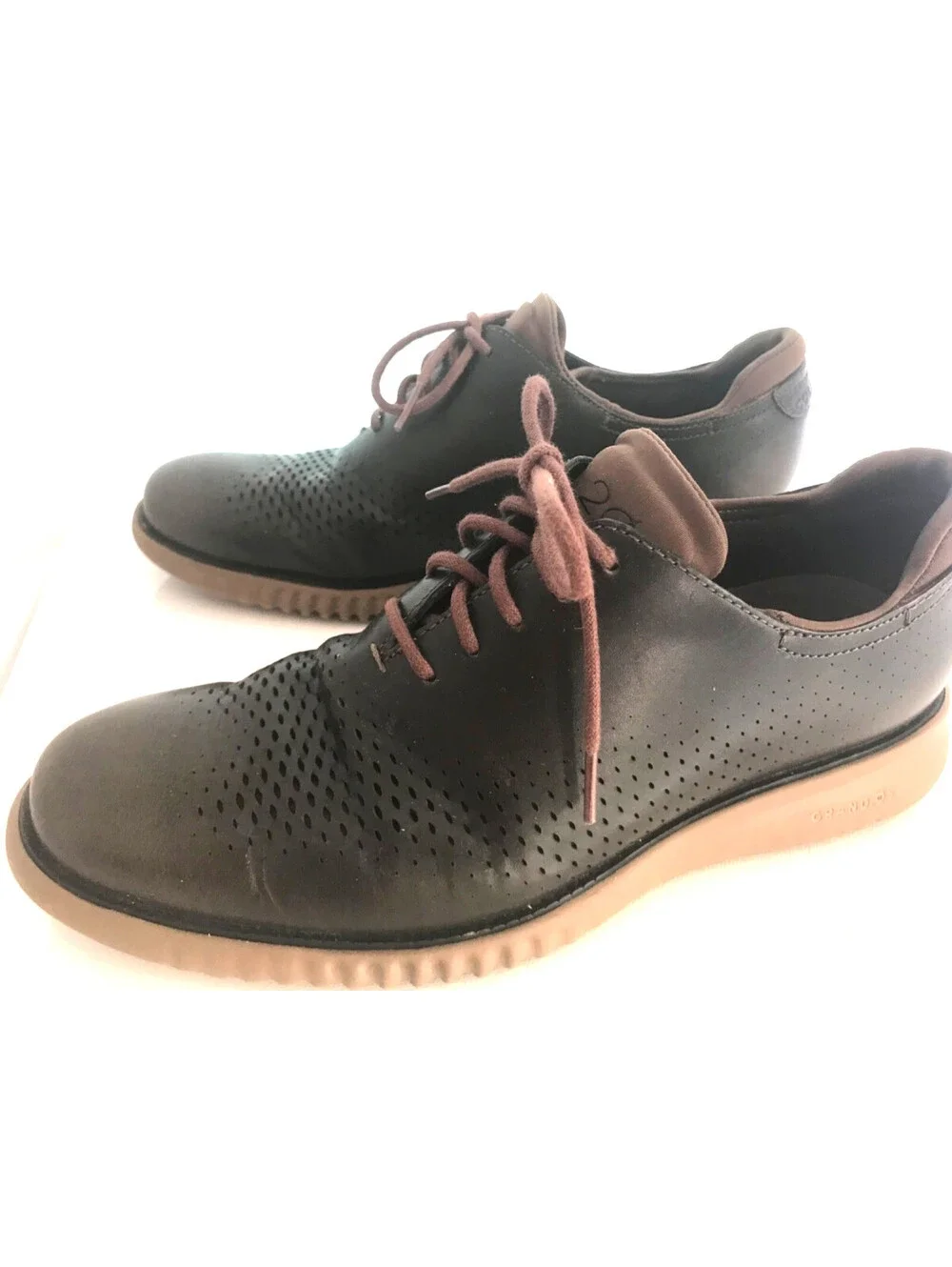 Cole Haan 2.ZEROGRAND Laser Wingtip Oxfords Tan Brown Men's Size 9 M Nice Shape.